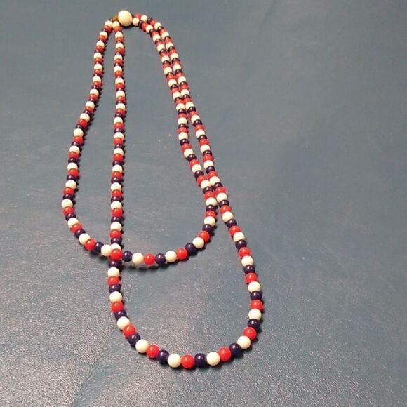 Elegant Vintage Resin/Lucite/Plastic Red, Blue, and White Beaded Necklace - Picture 1 of 5
